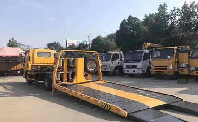 渌口区汽车中途维修案例